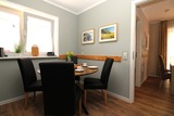 Ferienwohnung in K&uuml;hlungsborn - Appartementanlage Ostseeblick Fewo R&uuml;gen 12 - zus&auml;tzlicher Esstisch in der K&uuml;che
