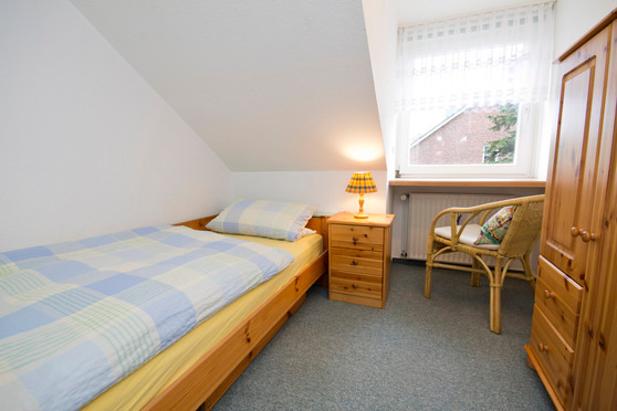 Ferienwohnung in Rettin - Ferienhof Hansen Sanddorn - Kinderzimmer mit Einzelbett