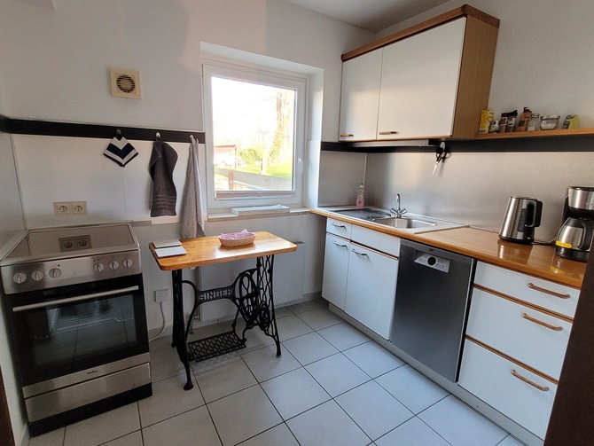 Ferienwohnung in Neustadt - Am Binnenwasser - K&uuml;che mit Sp&uuml;lmaschine