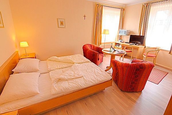 Doppelzimmer in Ostseeheilbad Zingst - St. Michael 3, PP Grissini - Bild 3