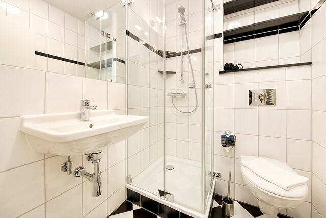 Ferienwohnung in Binz - Villa Iduna / Ferienwohnung No. 5 - 1. OG mit Balkon nach Osten - Bild 13