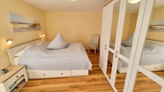 Ferienwohnung in K&uuml;hlungsborn - Ostseewind - 32-06 - Bild 2