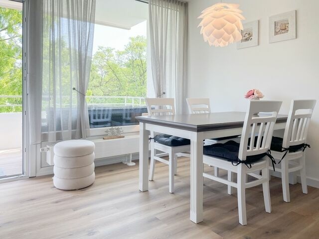 Ferienwohnung in Timmendorfer Strand - Strandlounge - Bild 4