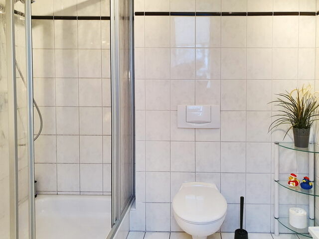 Ferienwohnung in Prerow - Ruh dich aus - Eichenpark Wg. 2/4 - Bild 12
