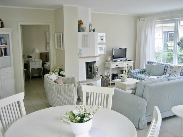 Ferienwohnung in Ostseeheilbad Zingst - Godeke Michels Feriewohnung 3.2/Seewind M&uuml;ggenburger Weg 40 - Bild 4
