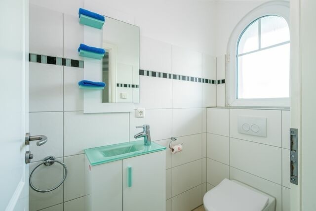 Ferienhaus in Lobbe - Ferienhaus "Stella Olivia" - Bade- & Erlebniswelt t&auml;glich inklusive - Bild 18