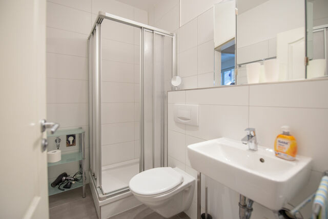 Ferienwohnung in Sellin - Morgensonne - Bade- & Erlebniswelt t&auml;glich inklusive - Bild 8