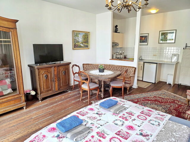 Ferienwohnung in Wismar - Dornr&ouml;schen - Caf&eacute; 28 & Pension am Markt - ABC623 - Bild 5