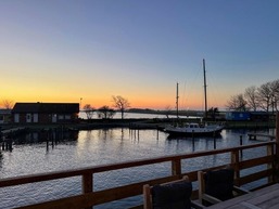 Piratenschatz- Design-Wohnung mit privaten Spa, Kamin, Meerblick & Gym